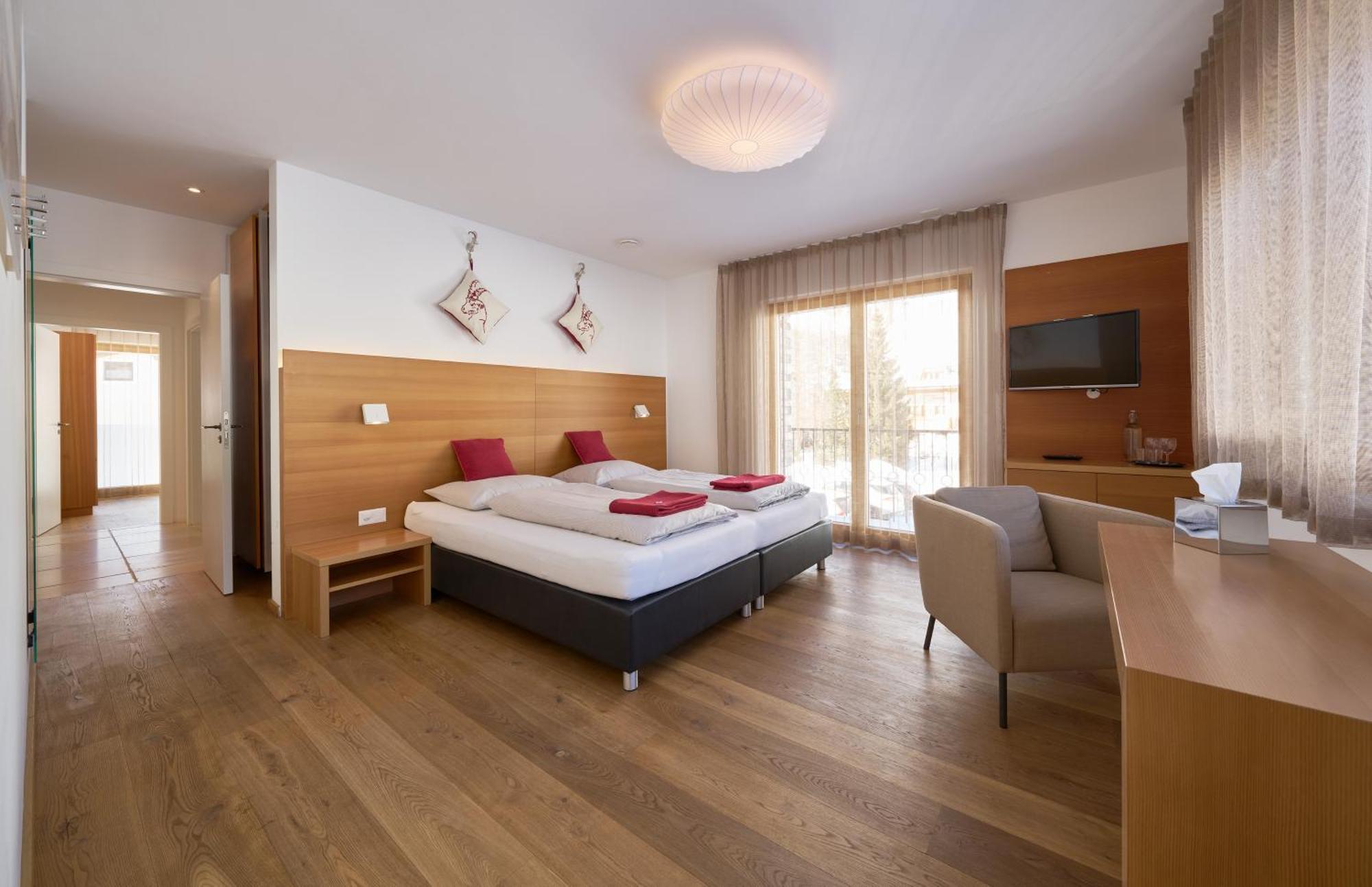זאמנאון Grischuna Mountain Lodge מראה חיצוני תמונה