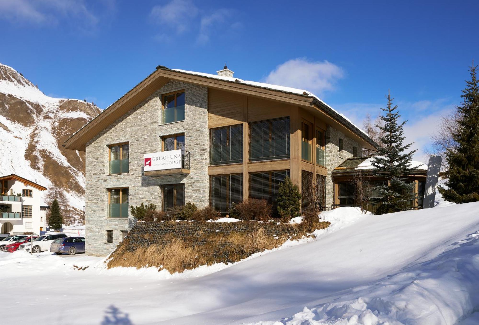 זאמנאון Grischuna Mountain Lodge מראה חיצוני תמונה
